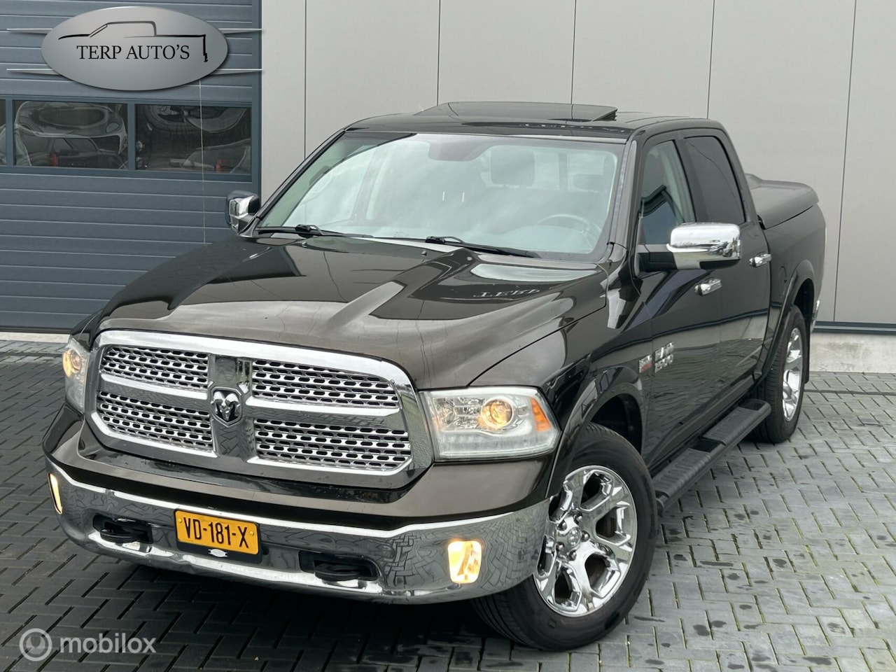 Dodge Ram 1500 - 4X4 5.7 V8 Laramie - AutoWereld.nl