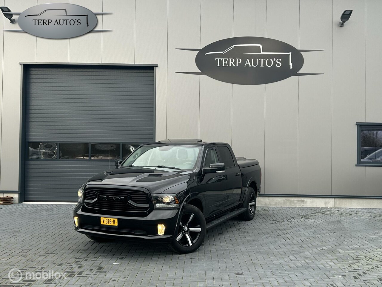 Dodge Ram 1500 - 5.7 V8 Sport 300L Lpg - AutoWereld.nl