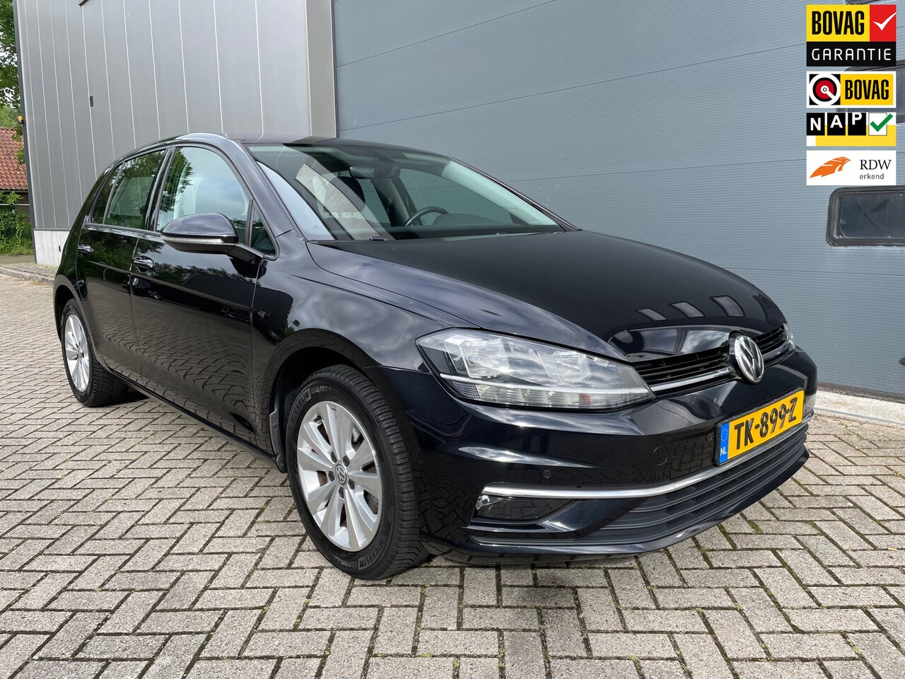 Volkswagen Golf - 1.0 TSI Comfortline / Navigatie - AutoWereld.nl