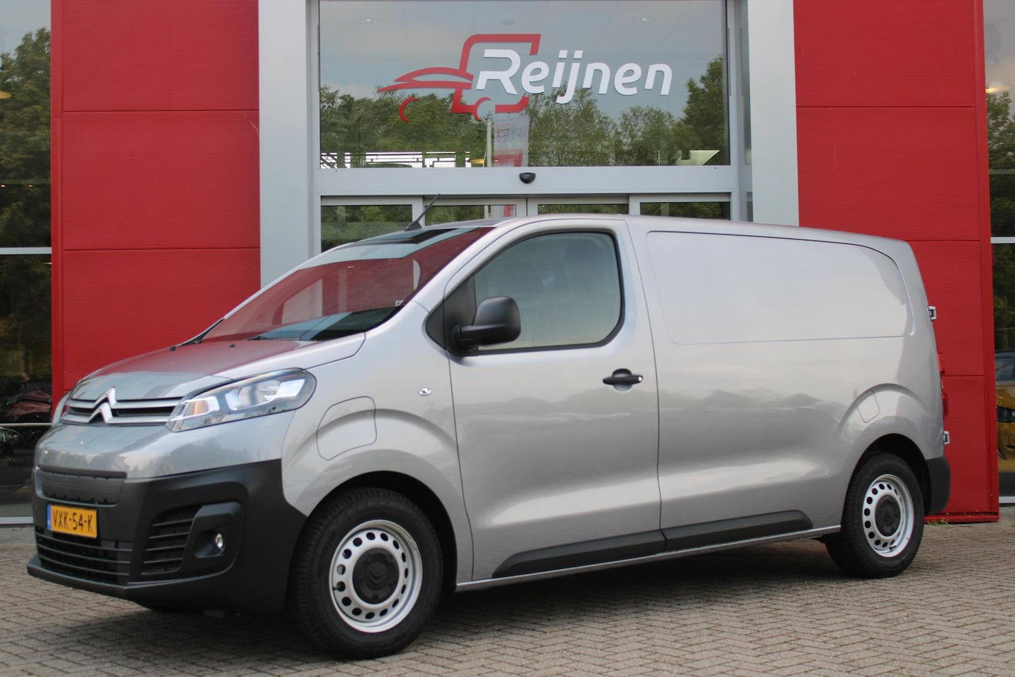 Citroën ë-Jumpy - L2 136PK AUTOMAAT 75 kWh | NAVIGATIE 10" TOUCHSCREEN | ACHTERUITRIJ CAMERA | APPLE CARPLAY - AutoWereld.nl