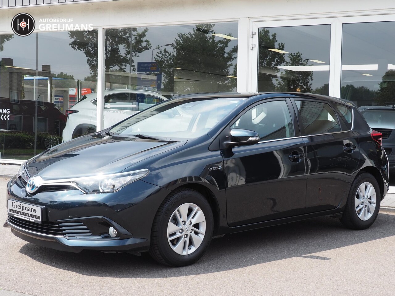 Toyota Auris - 1.8 Hybrid Now 1.8 Hybrid Now - AutoWereld.nl