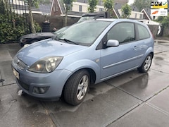 Ford Fiesta - 1.6-16V Futura