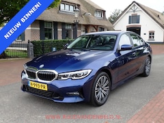 BMW 3-serie - 330e FULL-LED SPORTLEER/DIGI-DASHBOARD/CARPLAY