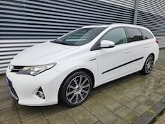 Toyota Auris - 1.8 Hybrid Lease Top 5 editie NAP clima navigatie dealer onderhouden