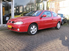 Renault Mégane - Megane coupe 1.6 16v airco hobby knutsel auto