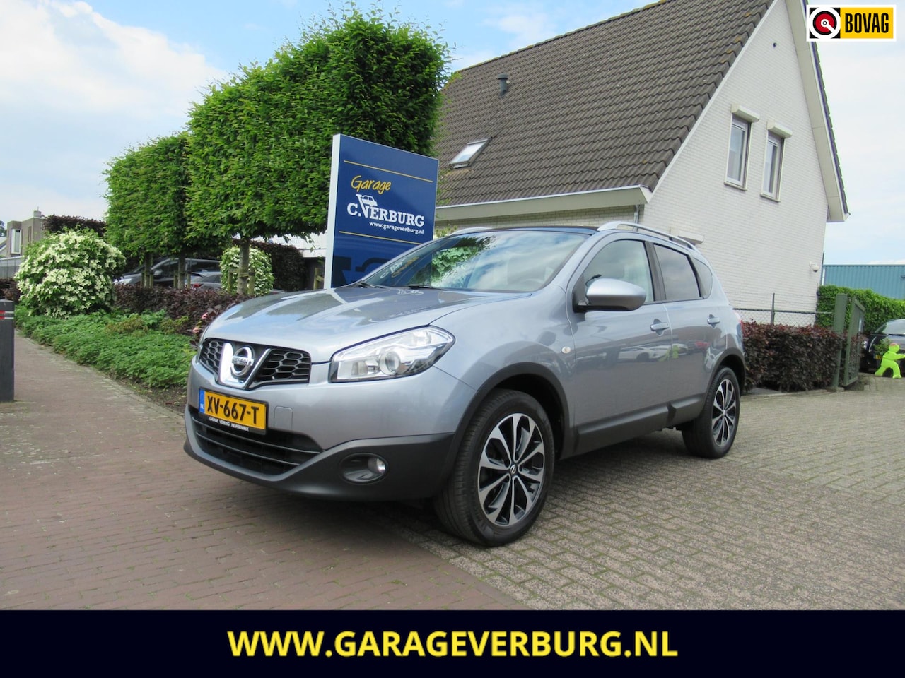 Nissan Qashqai - 1.6 Connect Edition (Navi,Camera,Cruise,Panoramadak,Trekhaak) - AutoWereld.nl