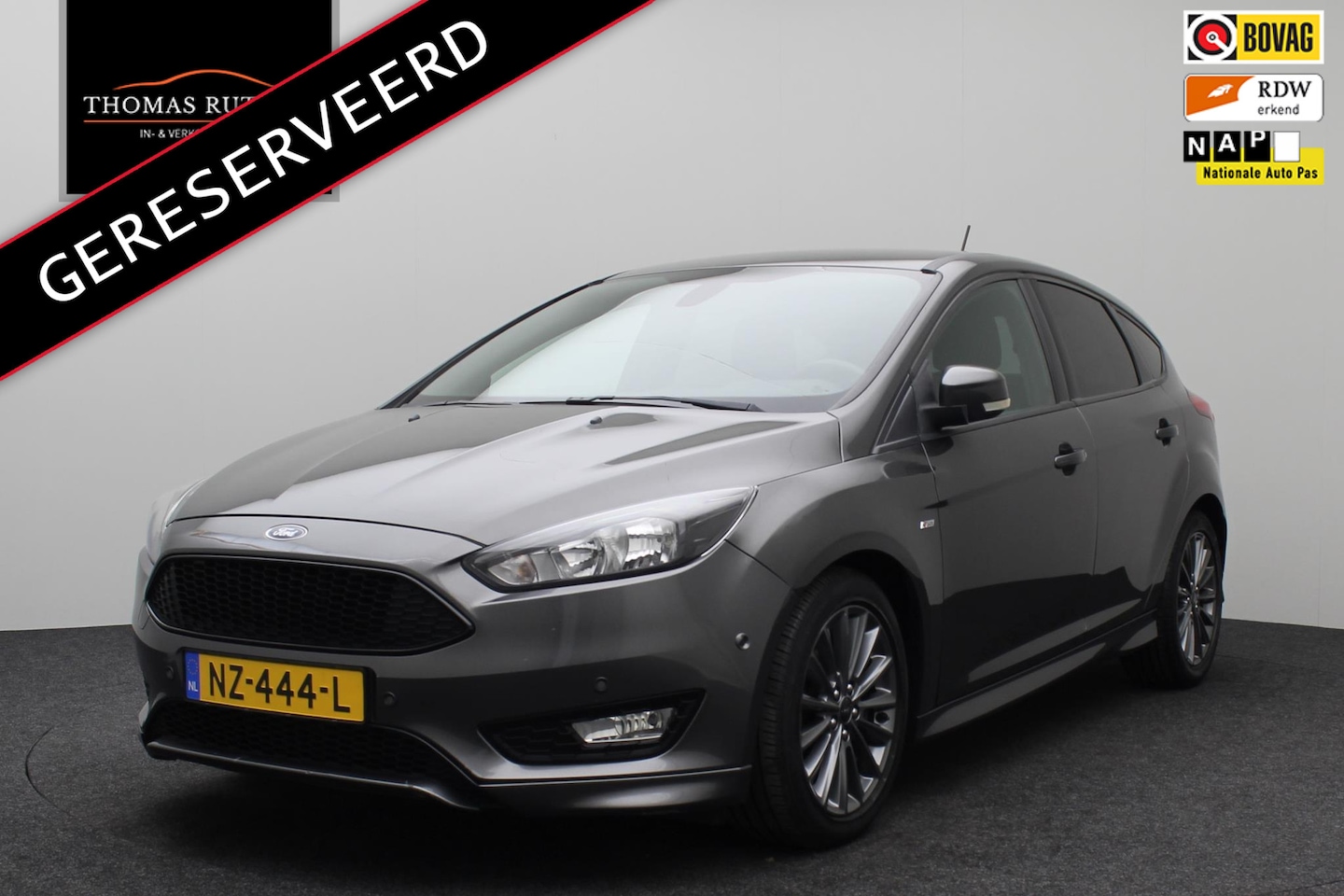 Ford Focus - 1.0 ST-Line 2017 | Airco | Cruise Control | Navigatie | Achteruitrij Camera | Boekjes | 2 - AutoWereld.nl