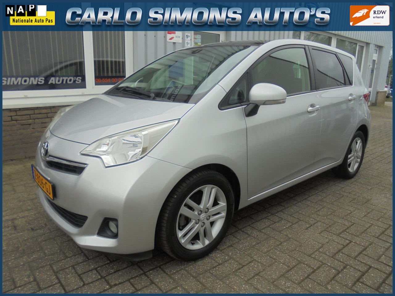 Toyota Verso S - 1.3 Dynamic/automaat/panoramadak/navi - AutoWereld.nl