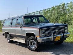 Chevrolet Suburban - 5.7 V8 10 SILVERADO LPG AUT BELASTINGVRIJ 1984