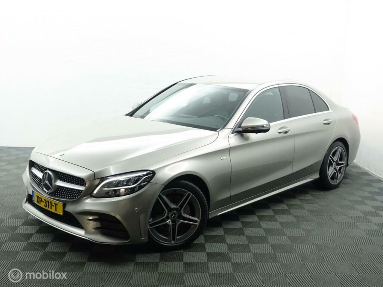 Mercedes-Benz C-klasse - 180 Business Solution AMG Plus Upgrade Edition 180 Business Solution AMG Plus Upgrade Edition - AutoWereld.nl