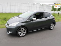 Peugeot 208 - 1.6 VTi Allure met Navigatie en Climate control