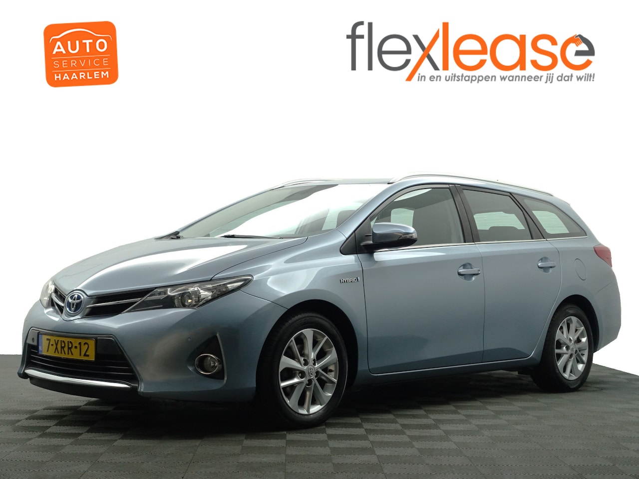 Toyota Auris Touring Sports - 1.8 Hybrid Dynamic Aut- Camera, Park Assist, Xenon Led, Keyless, Dynamic Select - AutoWereld.nl