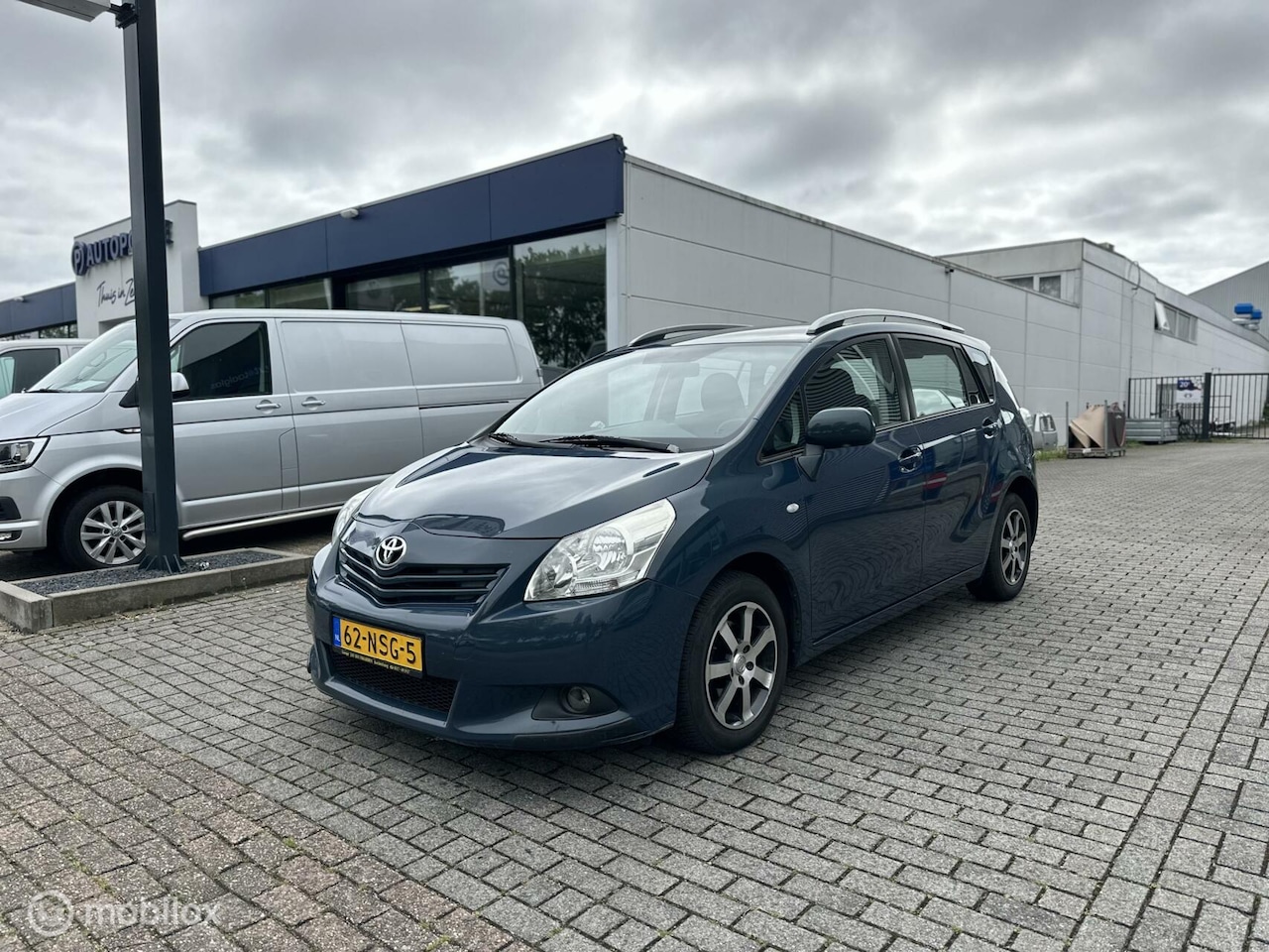 Toyota Verso - 2.0 D-4D Dynamic Airco Navi Clima Cruise LM - AutoWereld.nl