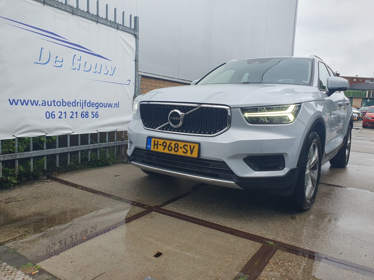 Volvo XC40 - 2.0 T4 R-Design 2.0 T4 R-Design - AutoWereld.nl