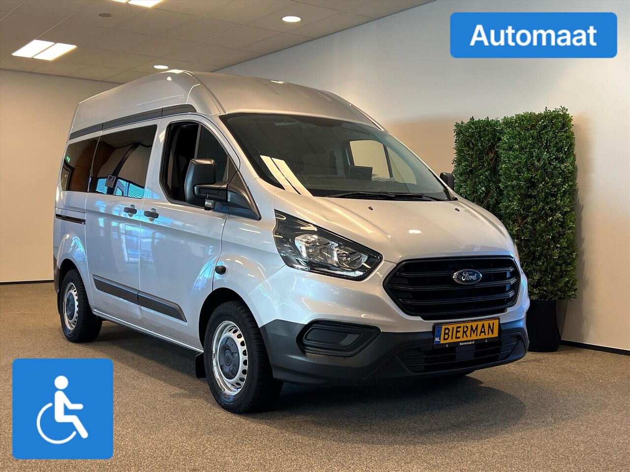 Ford Transit Custom - L1H2 Rolstoelbus Automaat (airco) - AutoWereld.nl