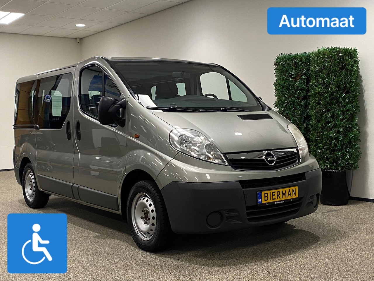 Opel Vivaro - L1H1 Rolstoelbus Automaat (airco) - AutoWereld.nl