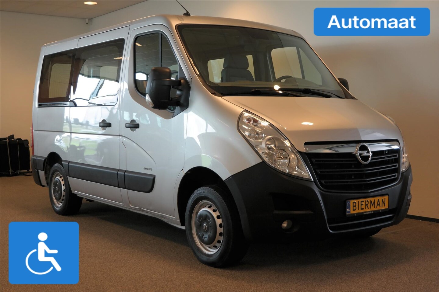 Opel Movano - L1H1 Rolstoelbus Automaat - AutoWereld.nl