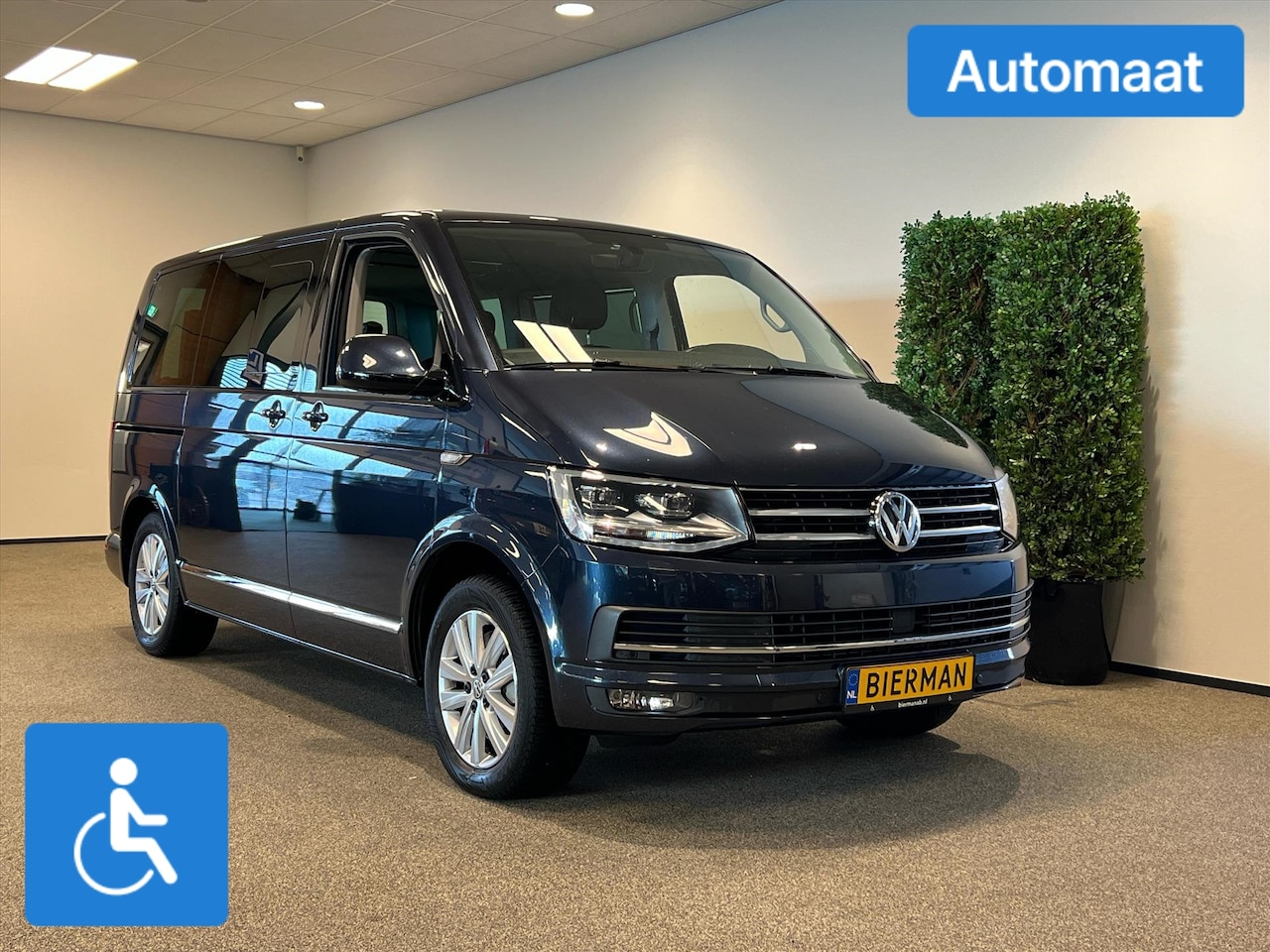 Volkswagen Multivan - L1H1 Rolstoelbus Automaat 200PK - AutoWereld.nl