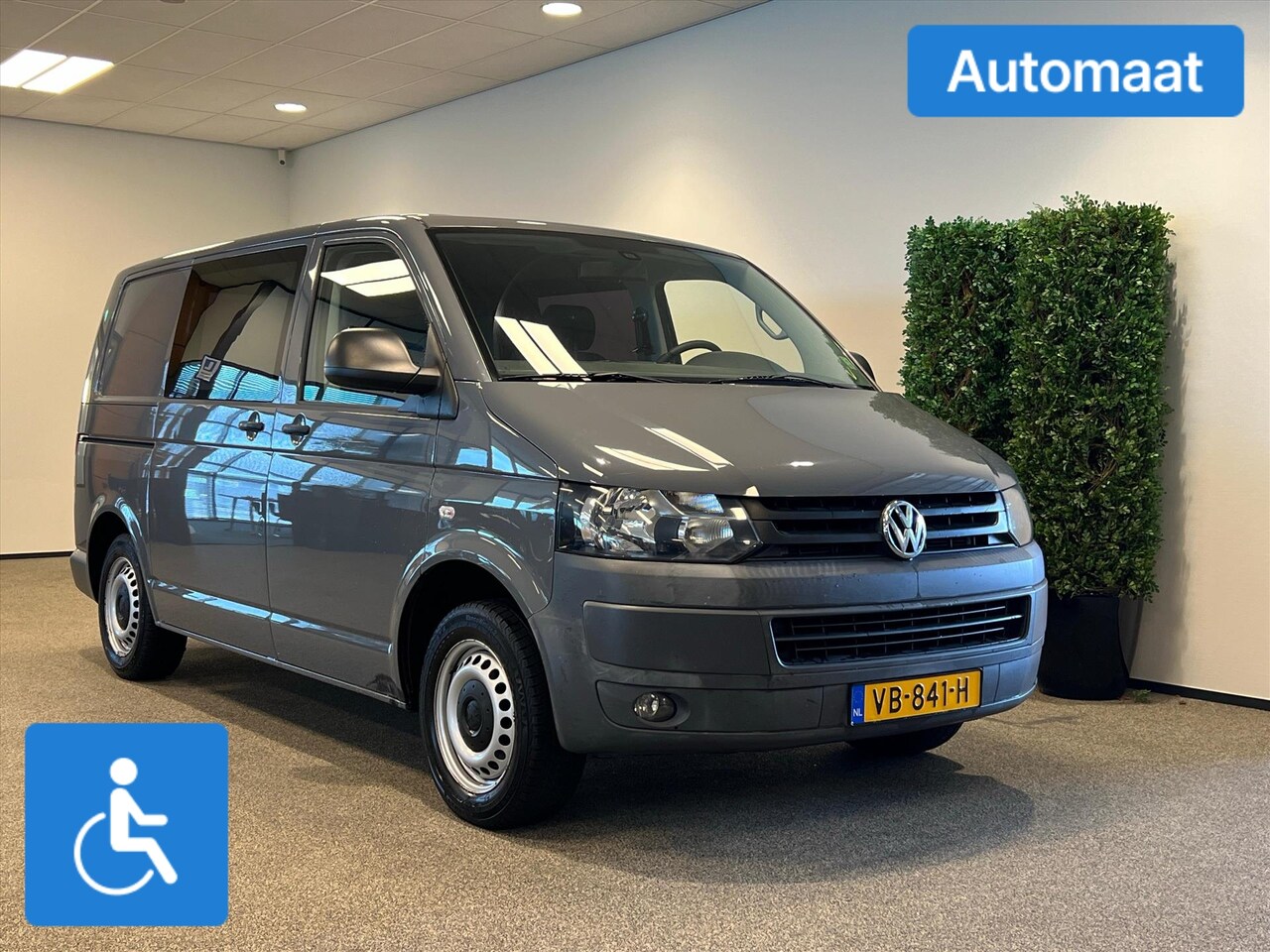 Volkswagen Transporter - L1H1 Rolstoelbus Automaat Zelfrijder EGR - AutoWereld.nl