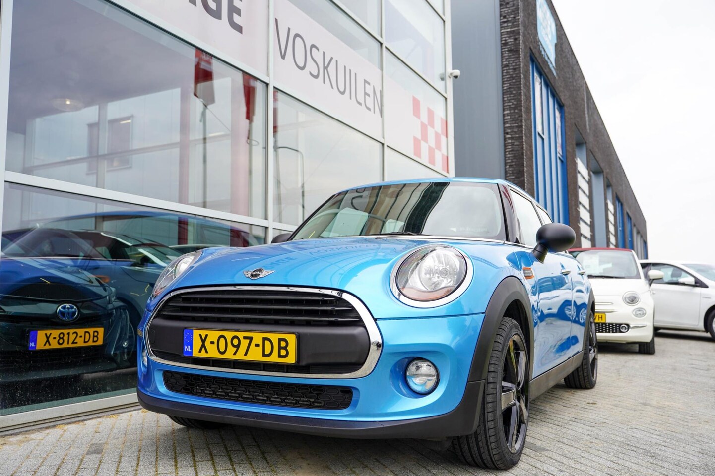 MINI Cooper - 1.5 One 102pk 5 deurs - AutoWereld.nl