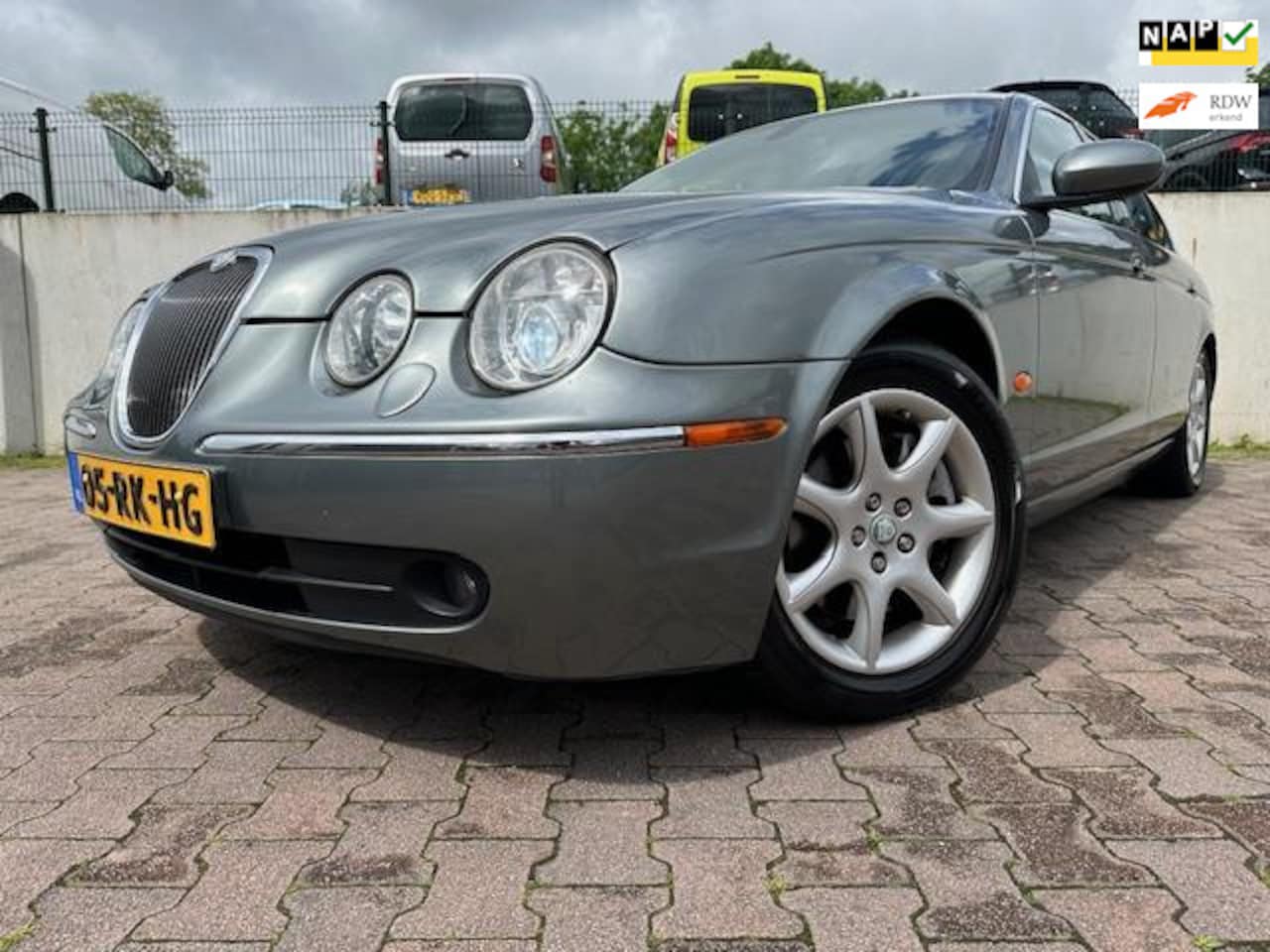 Jaguar S-type - 4.2 V8 Sport/NL AUTO/NAVI/YOUNGTIMER/LEDER/ZEER GOED ONDERHOUDEN/ - AutoWereld.nl