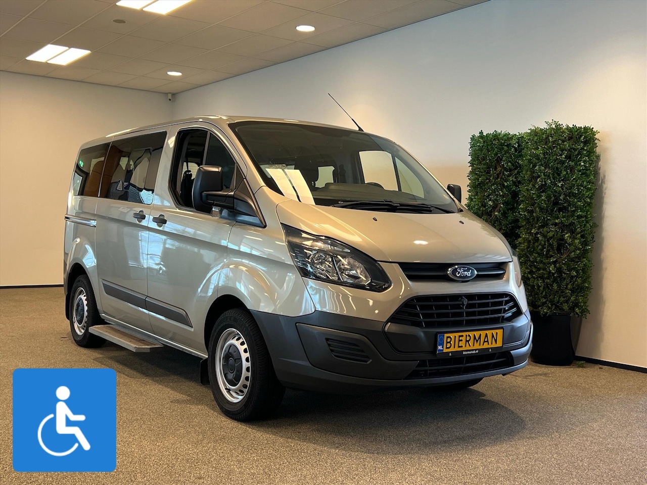 Ford Transit Custom - L1H1 Rolstoelbus - AutoWereld.nl