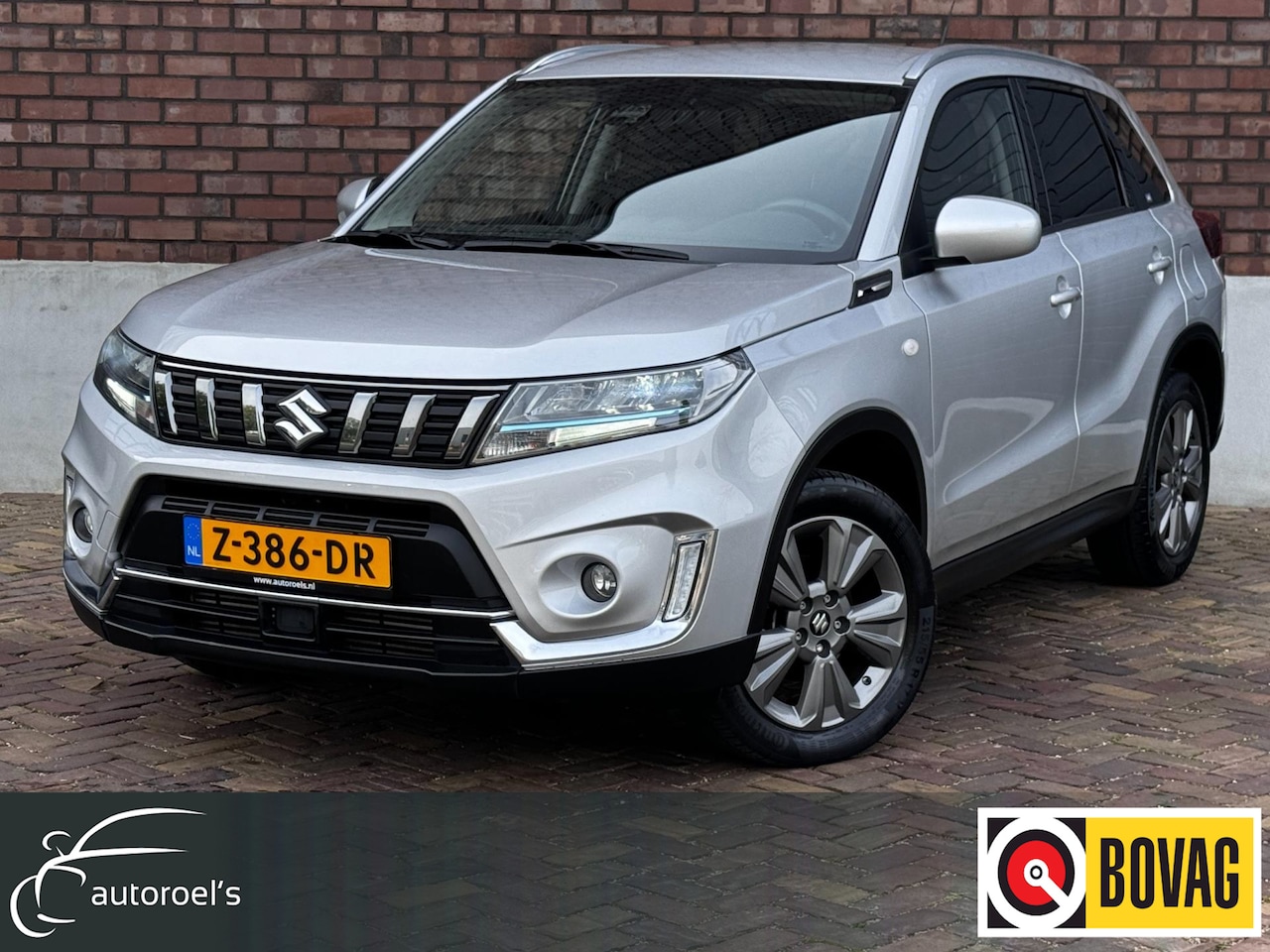 Suzuki Vitara - 1.4 Boosterjet Select Smart Hybrid / 130 PK / Navigatie + Camera / Adaptive Cruise / Clima - AutoWereld.nl