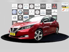 Nissan LEAF - Tekna 40 kWh 3d cam_Trekh_Stoelverw_Navi