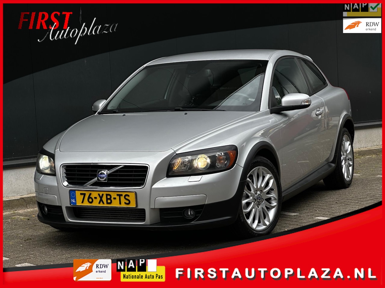 Volvo C30 - 2.0D Summum STOELVERW./LEDER/6-BAK/AIRCO/CRUISE | NETTE AUTO ! - AutoWereld.nl