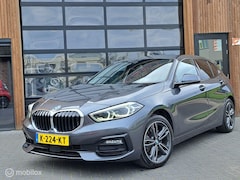 BMW 1-serie - 118i VIRTUAL CARPLAY LED NAVI CRUISE AUTOMAAT