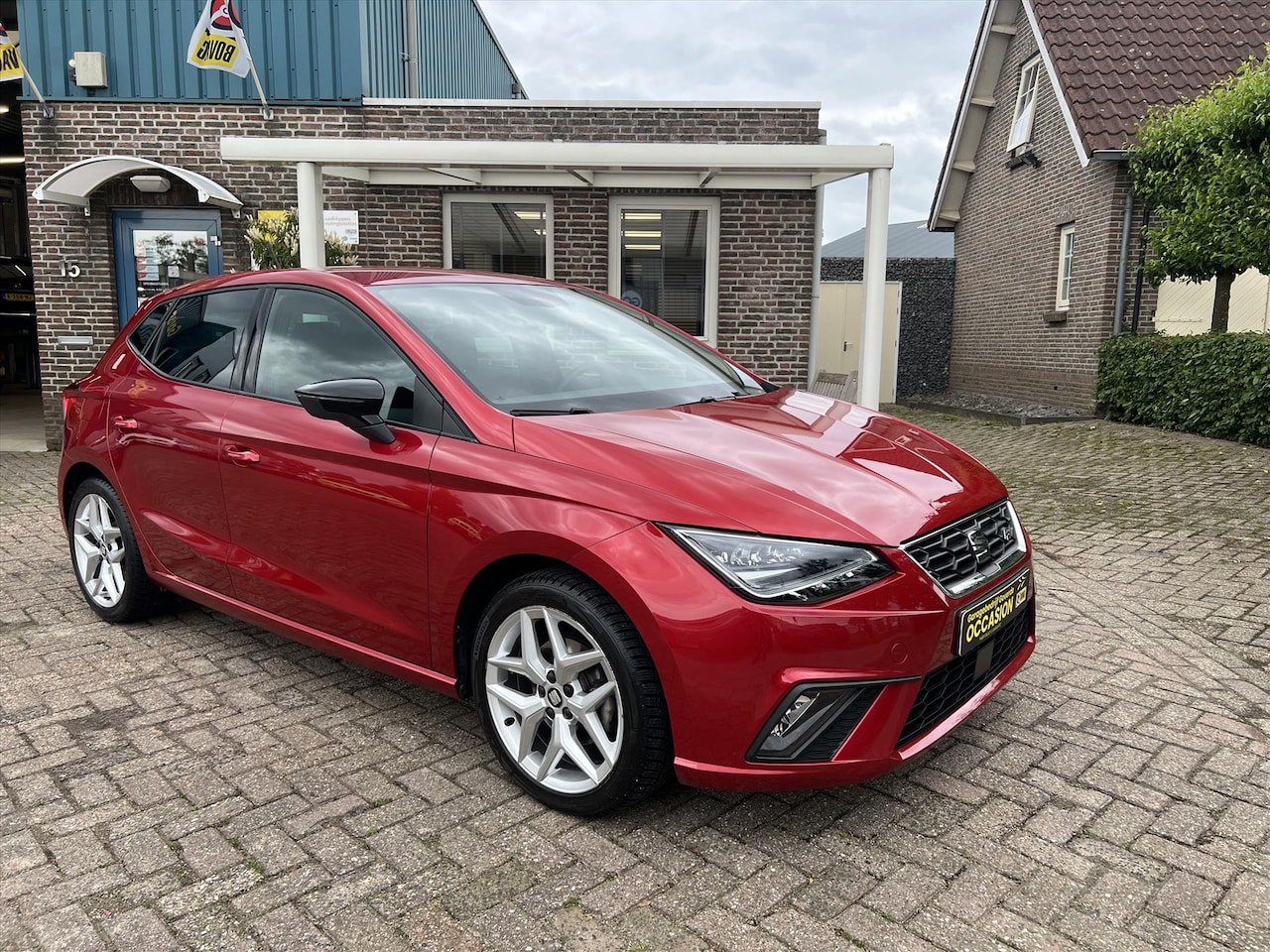 Seat Ibiza - 1.0 TSI FR Business Intense 1.0 TSI 110pk FR Business Intense, Led, 67DKM - AutoWereld.nl