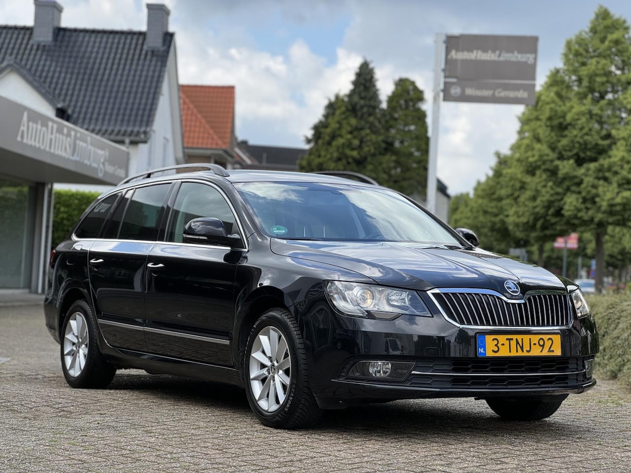 Skoda Superb Combi - 1.8 TSI Ambition|Camera|Navigatie|Origineel Nederlands|Automaat - AutoWereld.nl