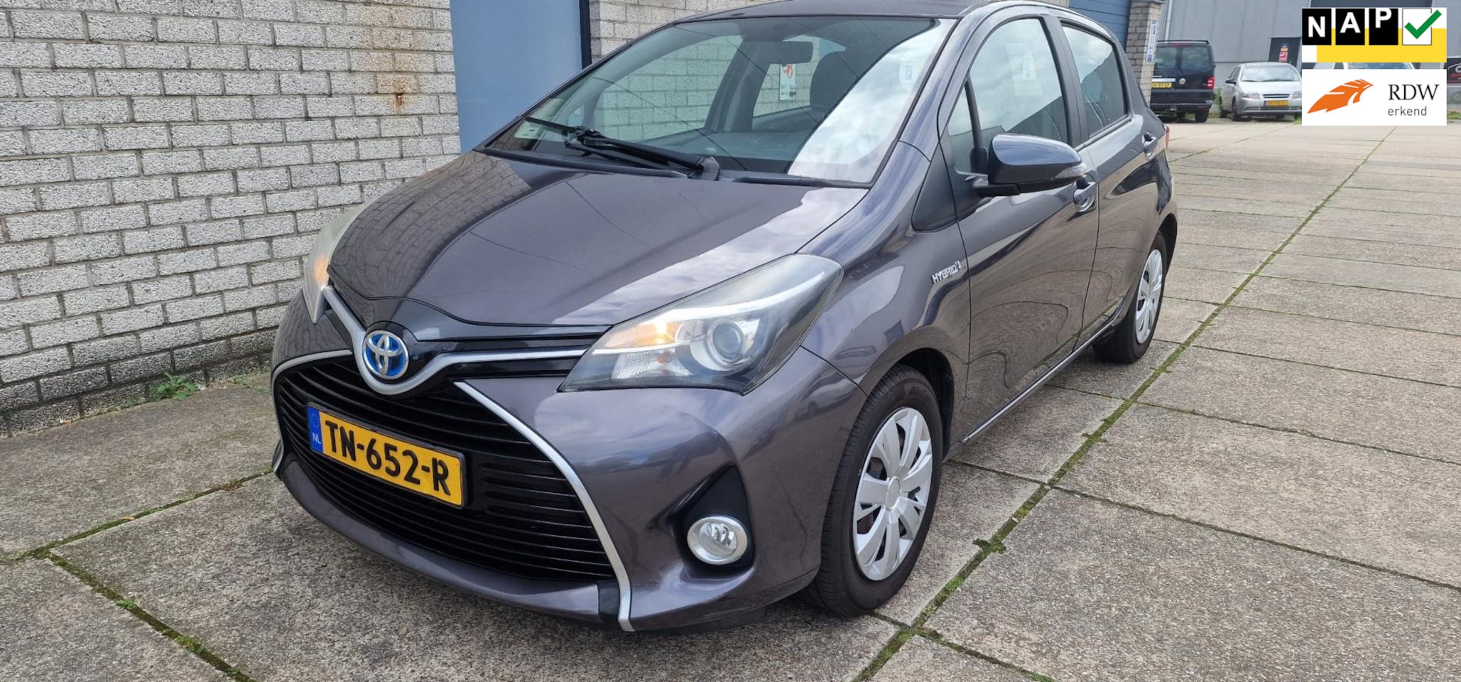 Toyota Yaris - 1.5 Hybrid Aspiration 2e eigenaar Airco.... - AutoWereld.nl