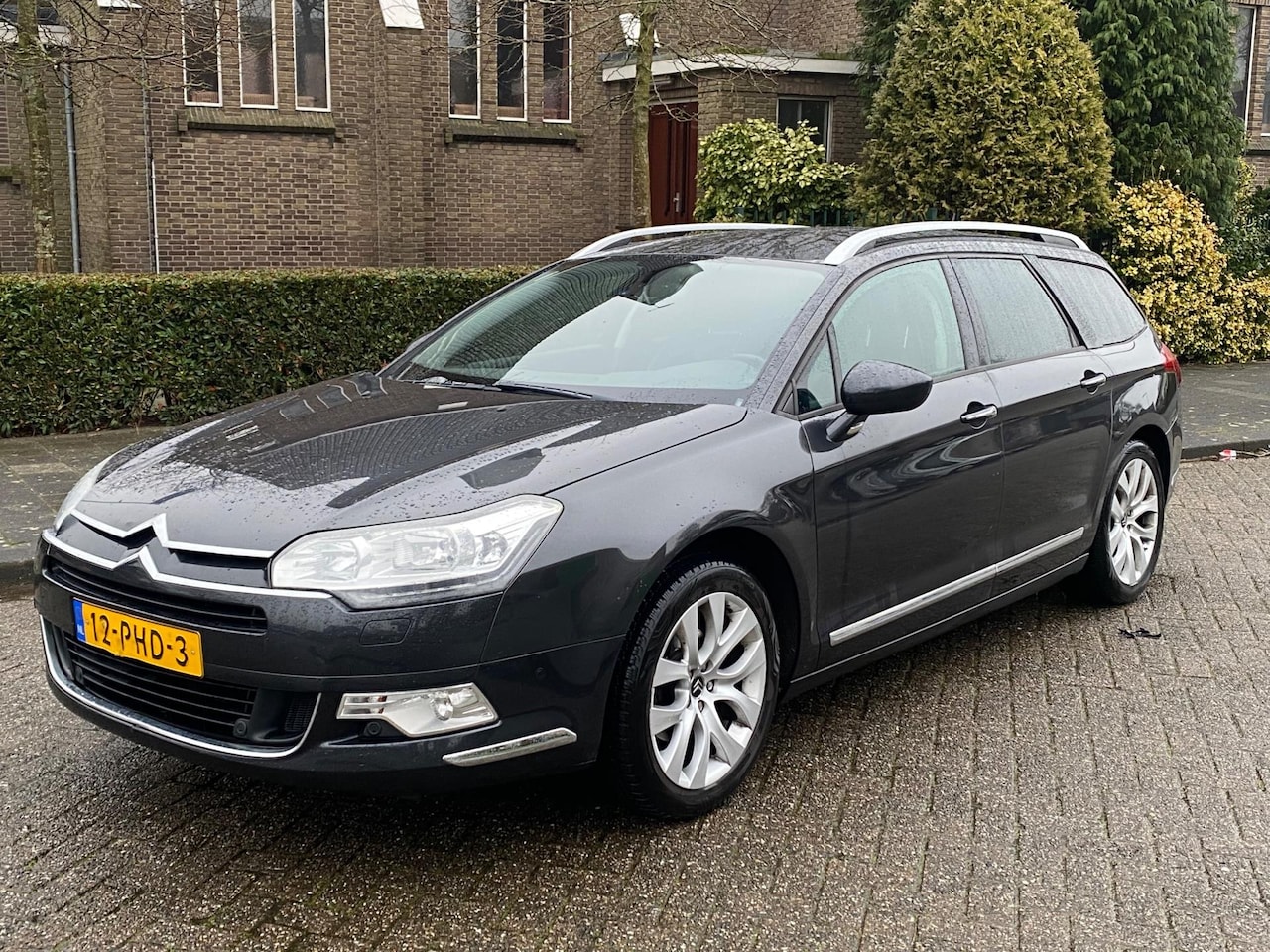 Citroën C5 Tourer - 1.6 THP Business 2011! Facelift! Led! Navi! Trekhaak! Pdc. V+A! 6-bak! - AutoWereld.nl