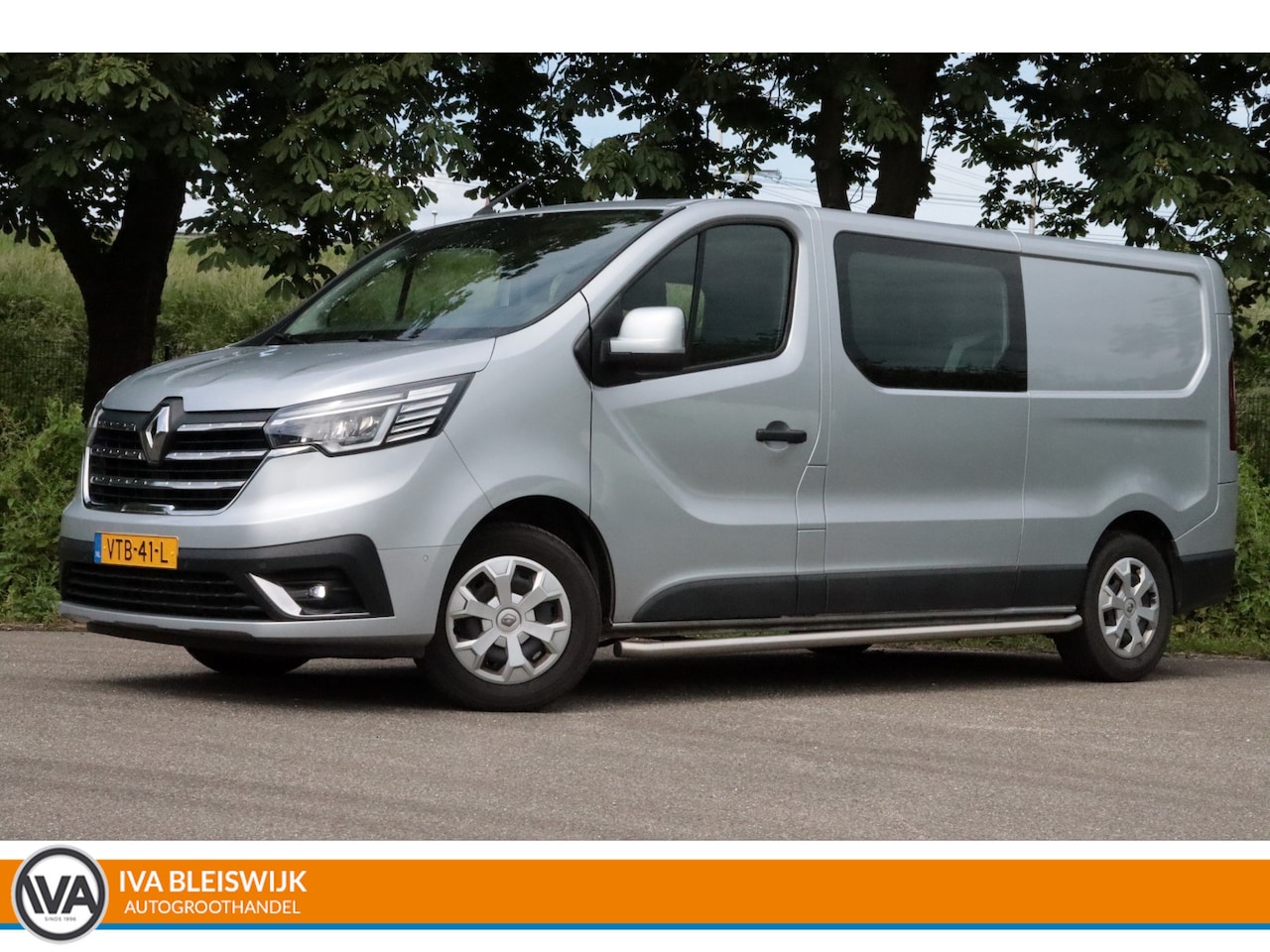 Renault Trafic - 2.0 dCi 130 T29 L2H1 Dubbel Cabine Work Edition | 6 PERS | NAVI | CAMERA | TREKHAAK | BETI - AutoWereld.nl