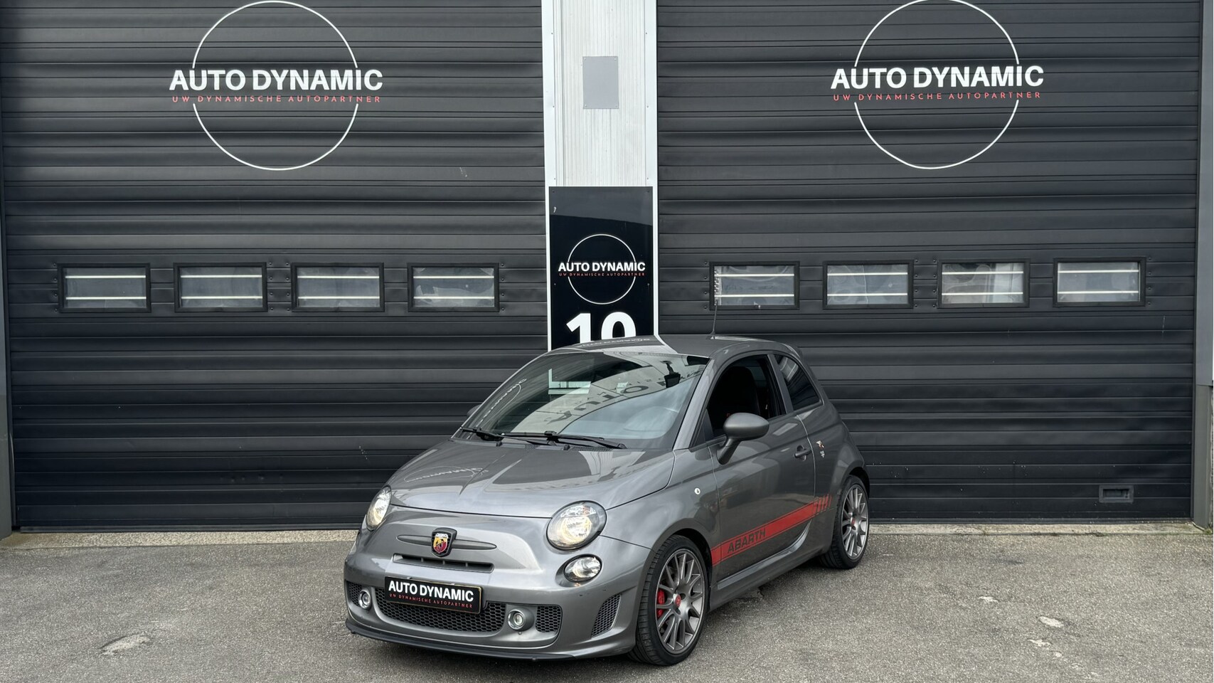 Fiat 500 Abarth - 1.4 T-Jet 595 Competizione 180PK Schaalstoelen - AutoWereld.nl