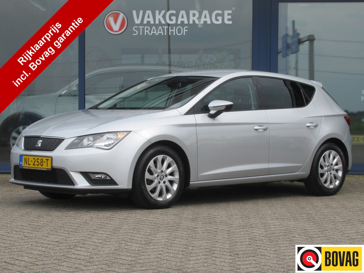 Seat Leon - 1.0 EcoTSI Style Connect, Carplay + Android Auto / Climate Control / Cruise Control / Park - AutoWereld.nl