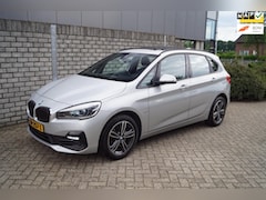 BMW 2-serie Active Tourer - 220i High Executive Launch Edition Sport Line Autom Panodak Leder Head-Up Navi Camera Clim