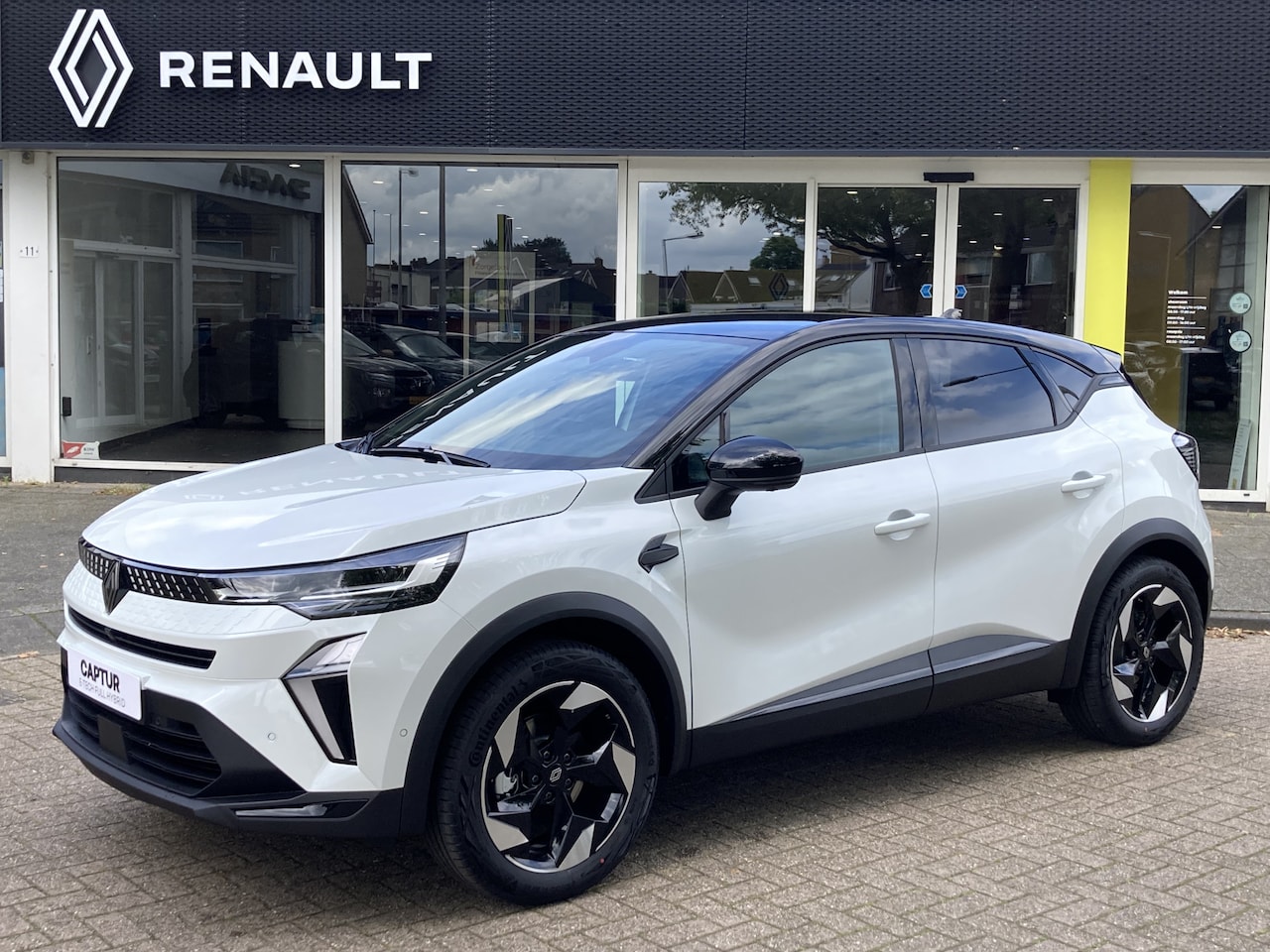 Renault Captur - 1.6 E-Tech Hybrid 145 Techno - Pack Winter / Pack Driving Assist /  Pack Navi - AutoWereld.nl