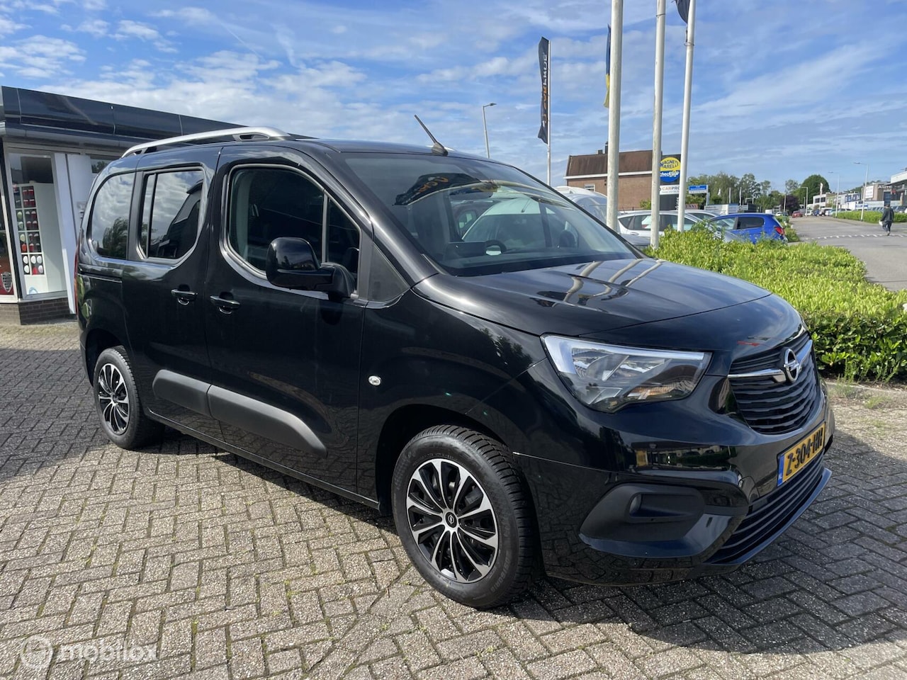 Opel Combo Life - 1.2 Turbo L1H1 Edition Navi - AutoWereld.nl