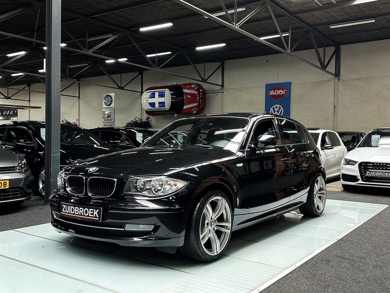 BMW 1-serie - 116i LCI 5-Deurs NAVI Airco EDITION Afn. Trekhaak Stuurbed. - AutoWereld.nl