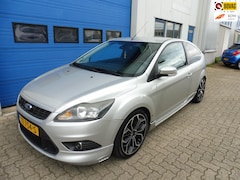 Ford Focus - 1.8 Titanium