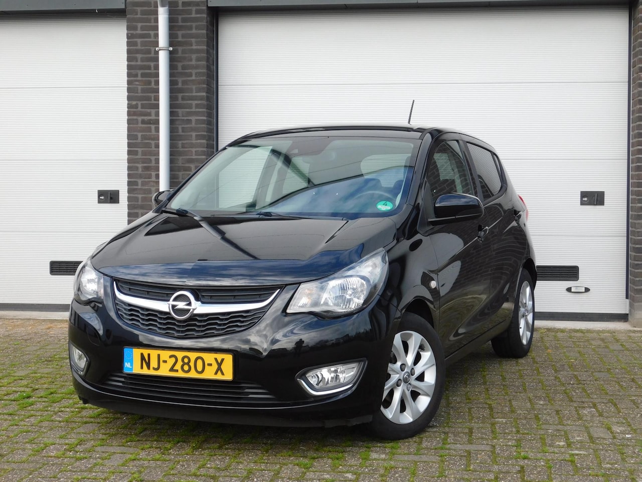 Opel Karl - 1.0 ecoFLEX Innovation leer + navigatie - AutoWereld.nl