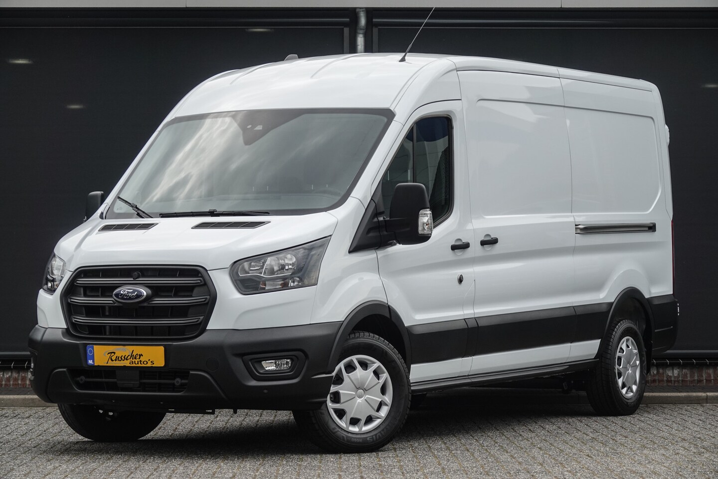 Ford Transit - L3H2 | 2.0Tdci 170Pk | 350 | Trend | 2x deur - AutoWereld.nl