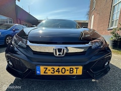 Honda Civic - 5 D rs 1.5 i-VTEC Prestige - LEDER / NAVI / CAMERA / ACC / 182 PK