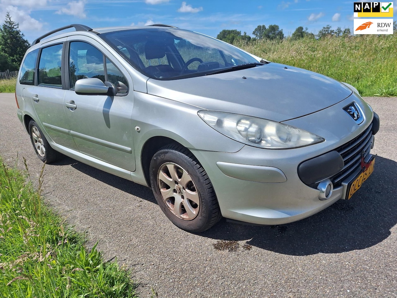 Peugeot 307 Break - 1.6 HDiF Premium 1.6 HDiF Premium - AutoWereld.nl