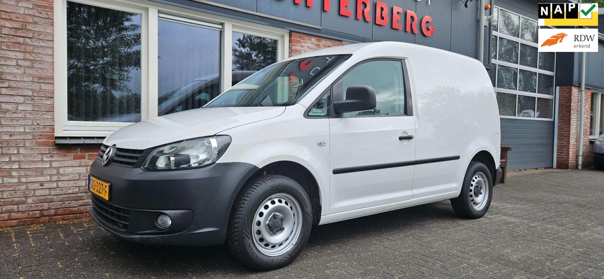 Volkswagen Caddy - 1.6 TDI Airco! Trekhaak! Schuifdeur! Nette Staat! - AutoWereld.nl