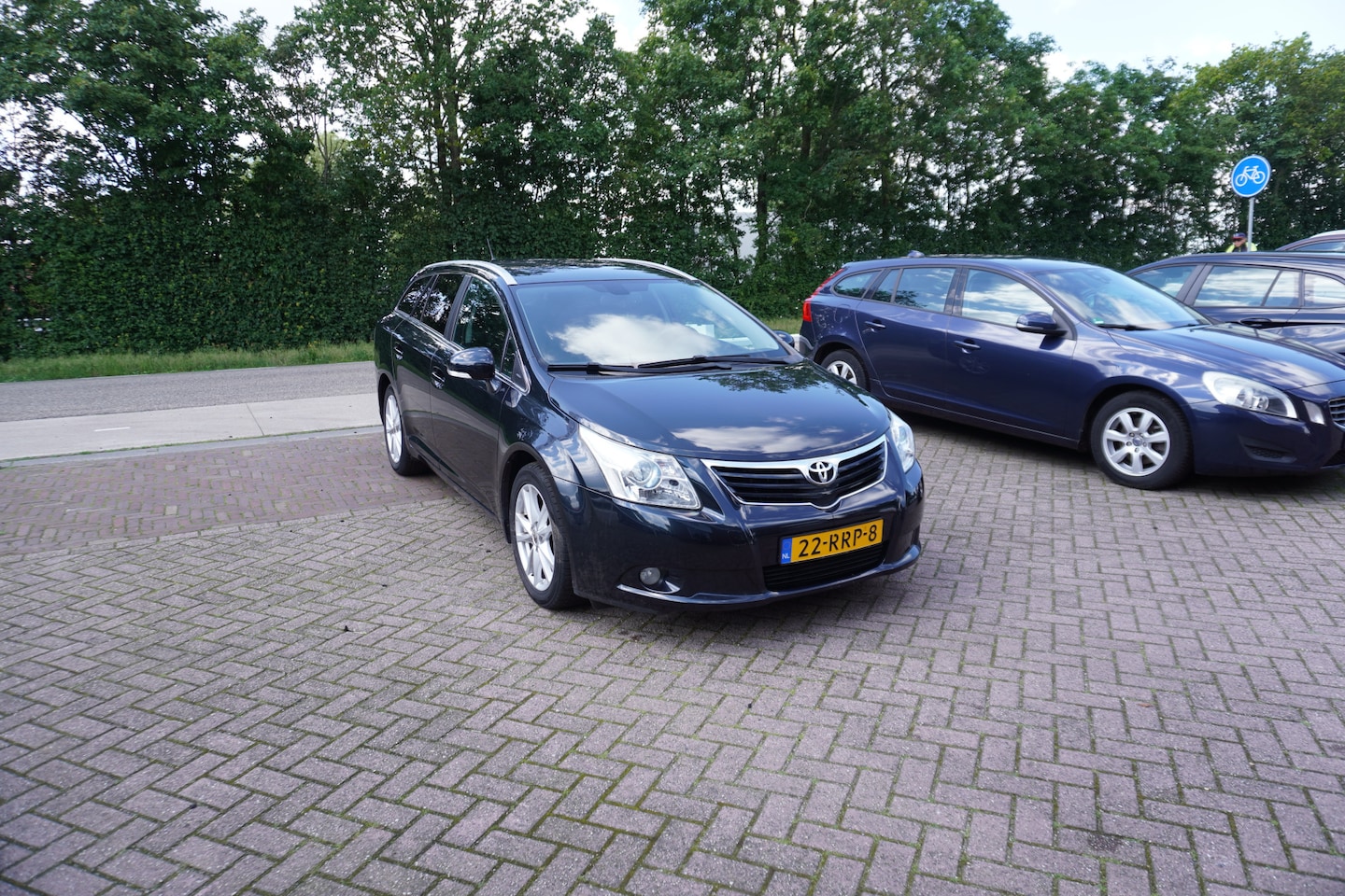 Toyota Avensis Wagon - 1.6 VVTi Business TREKHAAK CAMERA CRUISE NAVI CLIMA - AutoWereld.nl