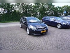 Toyota Avensis Wagon - 1.6 VVTi Business TREKHAAK CAMERA CRUISE NAVI CLIMA