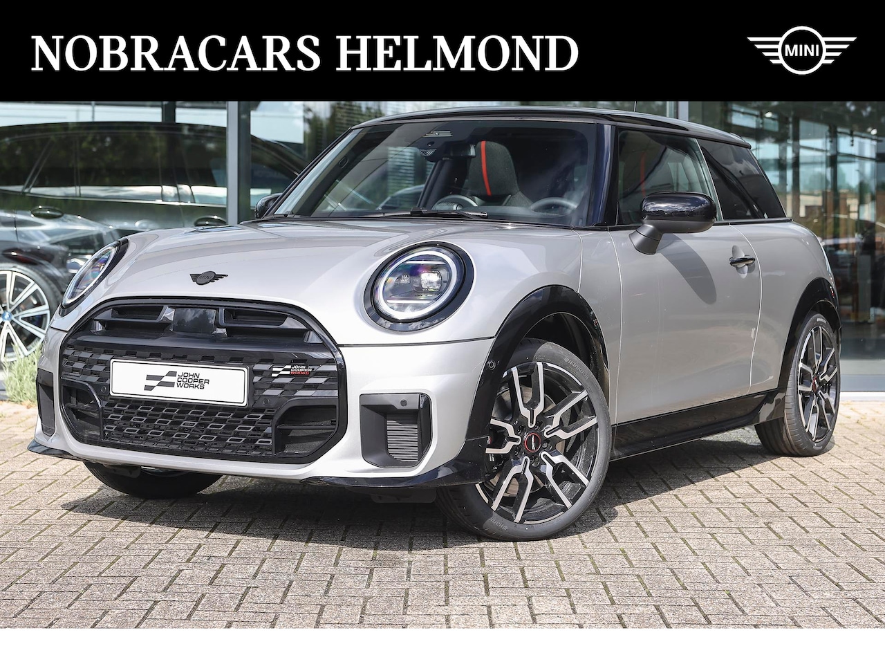 MINI John Cooper Works - Hatchback S JCW Automaat / Panoramadak / JCW Sportstoelen / LED / Parking Assistant / Head - AutoWereld.nl